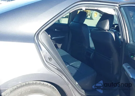 2012 Toyota Camry Se z USA, uszkodzony, nr VIN 4T1BF1FK4CU182834